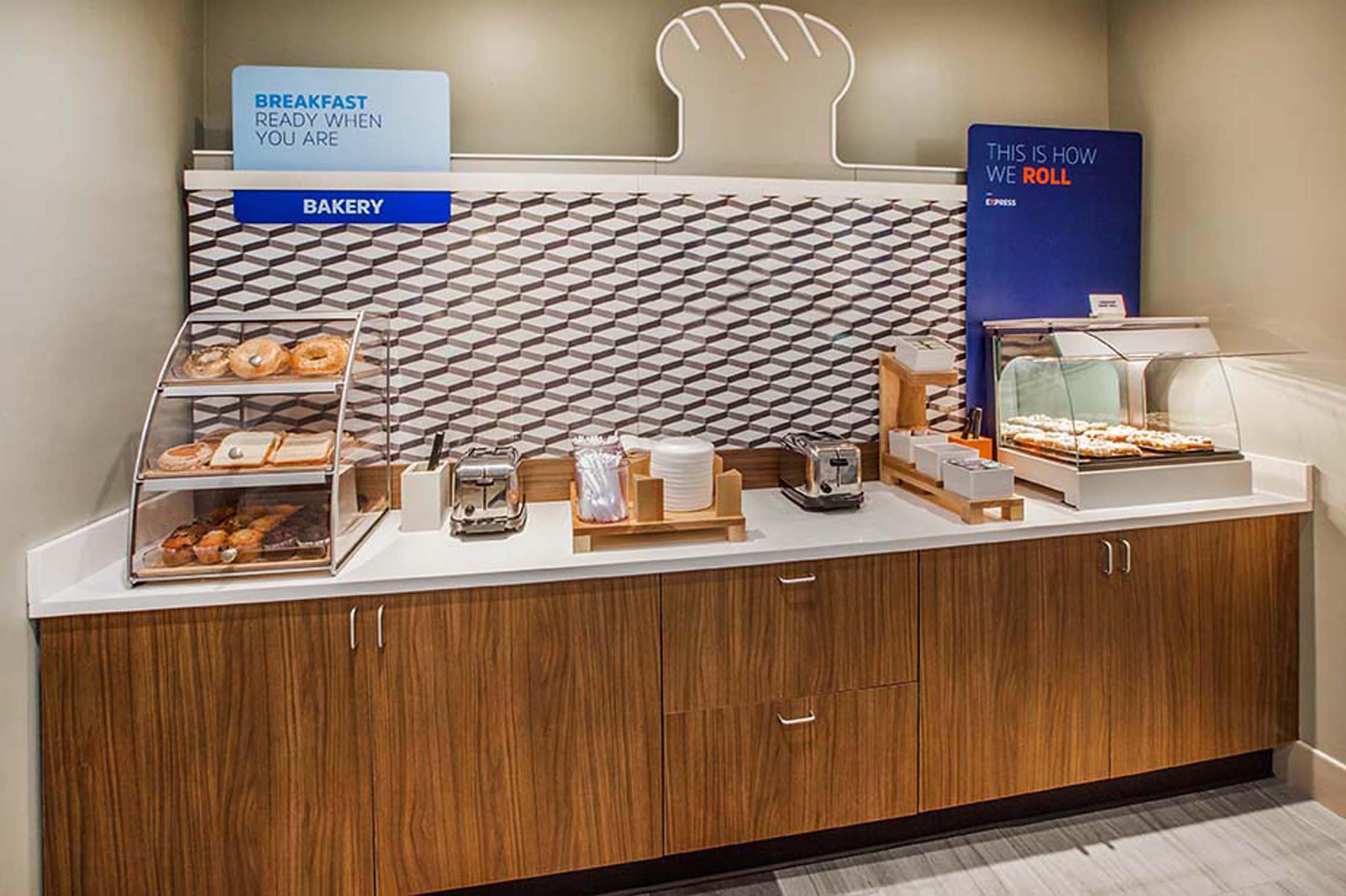 Holiday Inn Express & Suites Bay City By Ihg Eksteriør billede